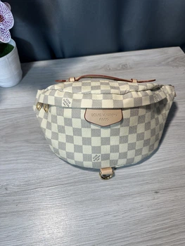 Бананка с принтом Louis Vuitton бежевая унисекс (b001)
