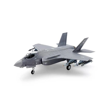 Пластиковая сборная модель Tamiya самолет 1:72 F-35A Lightning II 60792