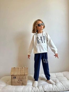 Детский костюм для мальчика (кофта+штаны) GAP 104 см бело-синий