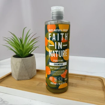 Faith in Nature Натуральний шампунь з грейпфрутом та апельсином (для жирного волосся), 400 мл