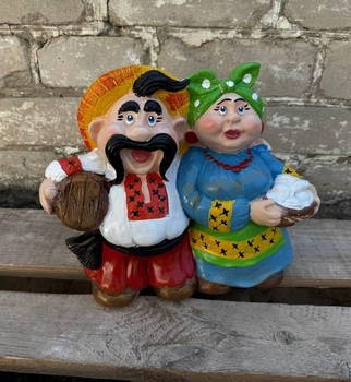 Садова Фігурка Українська пара, декорація для будинку, саду, подвір'я, приміщення 30х30х13 см