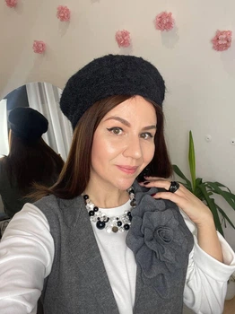 Берет теплый женский из шерсти альпака черный