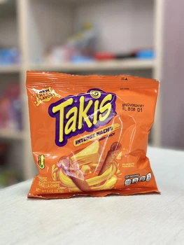 Чипсы Takis Intense Nacho Cheese Flavored Rolled Cheesy Tortilla Chips 28.4 г