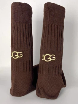 Носки женские и мужские UGG высокие спортивные носки унисекс с вышивкой UGG комфортные хлопчатобумажные для повседневной носки и спорта коричневые 1 пара