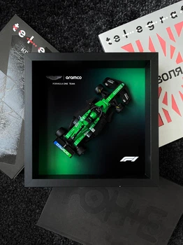 Рамка для колекціонування LEGO Speed Champions Aston Martin Aramco F1 Team із фоном та склом