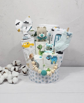 Букет подарков для малышей с полотенцем пеленками и аксессуарами a.l.babybox Дино 2