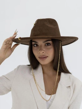 Шляпа федора с полями 9 см D.Hats с цепью цвет коричневый