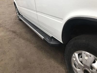 Боковые пороги RedLine V1 (2 шт., алюминий) для Volkswagen LT 1995-2006, длиннобазная версия