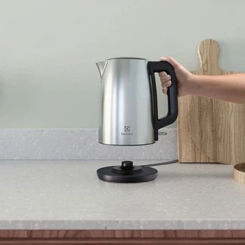 Електрочайник Electrolux E3K1-3ST UA