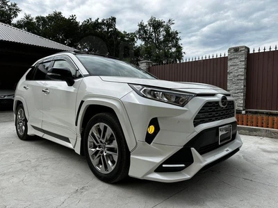 Комплект обвісів Mobellista для Toyota Rav 4 (2019-2023 рр.), обвіси для Toyota Rav 4, тюнінг Rav 4