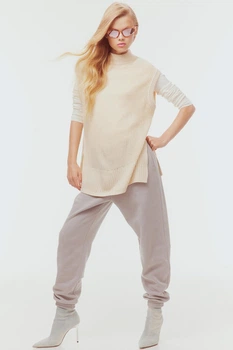 Жіночий жилет H&M 205827-2 S(165/88) молочний (2058270003)
