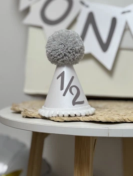 Дитячий ковпачок на святкування півроку сріблястий HeyBaby