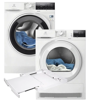 Комплект машин Electrolux Пральна EW6F3494ACU + Сушильна EW6D283YU + Планка E1WYHSK2