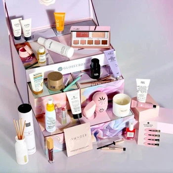 Адвент календарь Glossybox 2025