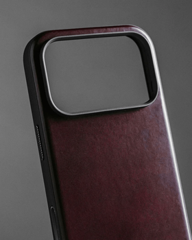 Шкіряний чохол Nomad Modern Horween Burgundy для iPhone 17 Pro
