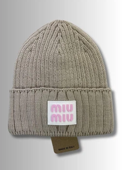 В'язана шапка біні з гумовою нашивкою Miu One-size Світло-бежевий