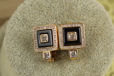 Сережки Xuping Jewelry Три квадрата з чорною керамікою 1,6 см золотисті
