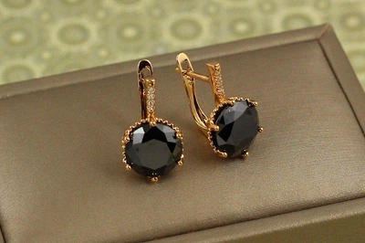 Серьги Xuping Jewelry с большим черным камнем шестигранная оправа 2 см золотистые