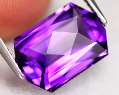 Натуральный Аметист дизайнерской огранки 4.98Ct. 13.2 x 9.2 x 6mm