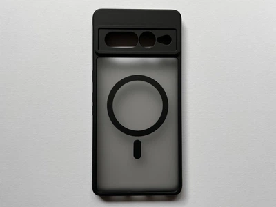 Защитный чехол на Google Pixel 7 Pro Magnetic MagSafe чёрный полупрозрачный, с бортиками из силикона