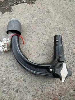 Крюк буксировочный VW Golf 5, 6, Golf plus 03-08, 1K0803882A