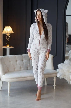 Тепла жіноча піжама з кишенею на попі та капюшоном SweetJama Frozy Зірки пудра XS