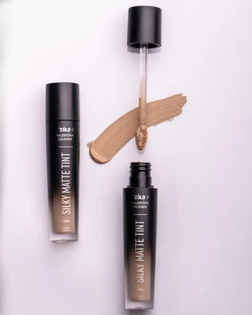 Рідкі тіні для повік Silky Matte Tint Zola x Valentina Lelyukh 01 Soft beige