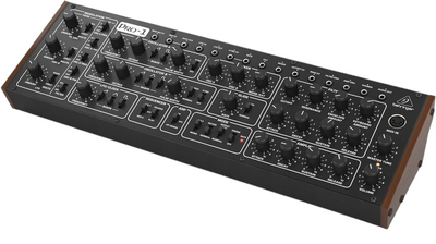 Синтезатор Behringer PRO-1 (000-DRK01-00010)
