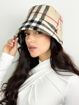 Панама тепла жіноча з пальтової тканини з кашеміром в кольорах Burberry