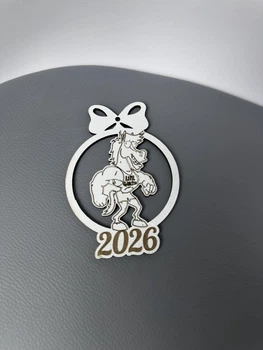 Креативная новогодняя игрушка Конь-Спортсмен 2026 9х9 см (ХДФ 3мм)