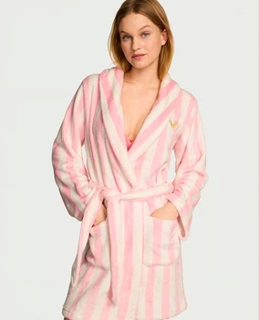 Теплий, плюшевий халат у рожеву смужку (XL/XXL) Victoria's Secret