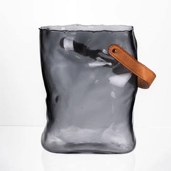 Ваза стеклянная сумочка подарочная с ручкой 18×9×25см декоративная интерьерная емкость для цветов 2.8л серая Yiwu