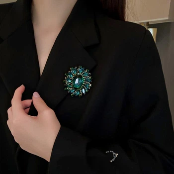Брошка "Emerald Crystal", золото
