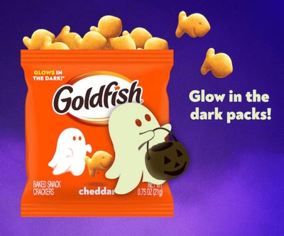 Крекеры в форме золотых рыбок Goldfish Pepperidge Farm Halloween Edition Cheddar Crackers 21г