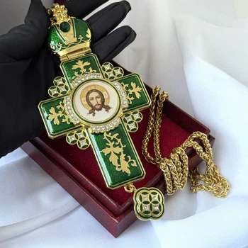 Крест наградный для священников, зеленый с белыми камнями