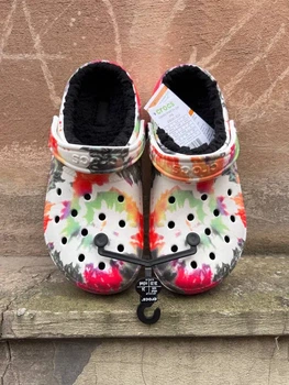 Сабо Crocs Classic Tie-Dye Lined Clog m5/w7 утепленный цвет белый с черным кроксы на меху домашние тапки размер 37