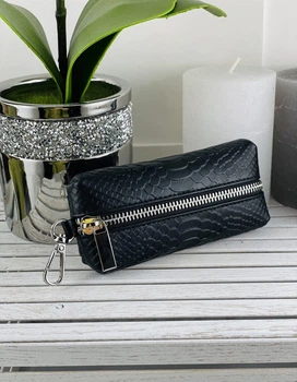 Ключница кожаная DeKOL Classic-7710pit черный питон