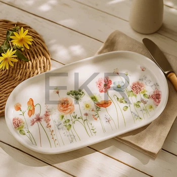 Порцелянове сервірувальне блюдо з квітковим візерунком Flower Garden 30.5×16 см Bonadi (K047)