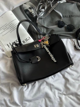 Женская сумка Balenciaga Rodeo 35 Black/Silver из гладкой кожи 35×25×10 см