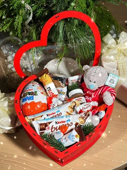 Новогодний подарочный бокс с мишкой и сладостями на Новый год и рождественские праздники, Сладкий подарок на Николая любимой