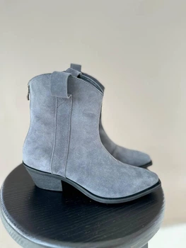 Женские замшевые казаки с байковой подкладкой темно-серого цвета 40 (597)