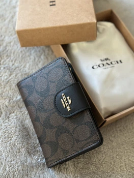 Женский кожаный кошелек Coach Medium Corner Zip Signature Wallet Brown Black
