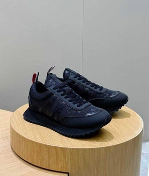 Чоловічі чорні спортивні кросівки Moncler Pacey на масивній підошві 44 розмір 28.5 см
