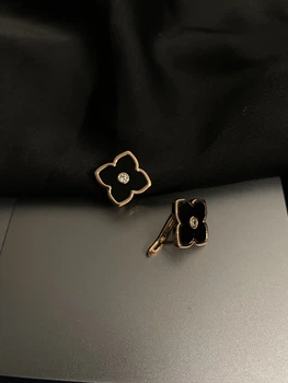 Сережки Конюшина англійський замок золотого кольору 36102 One Size