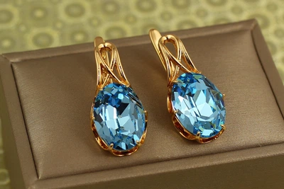 Серьги Xuping Jewelry Гранд с голубым камнем 3,1 см золотистые
