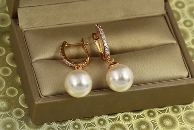 Серьги подвески Xuping Jewelry с жемчугом Цефей 3,3 см золотистые