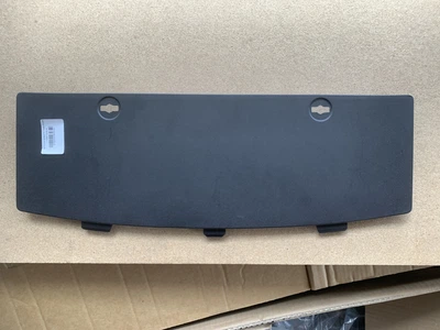 Заглушка фаркопа Tesla Model 3 1135412-00-A