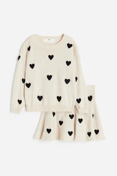 Юбка H&M 1179402ОА молочный сердечки 134-140см