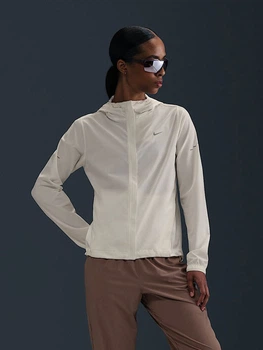 Спортивная ветровка для бега с капюшоном женская Nike W Nk Swift Rpl Pkbl Jkt HQ0650-133 M Бежевая (0197859671847)
