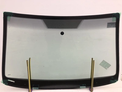 Лобове скло Skoda Octavia 2004-2013 (кузов A5) Yesglass 23955000
